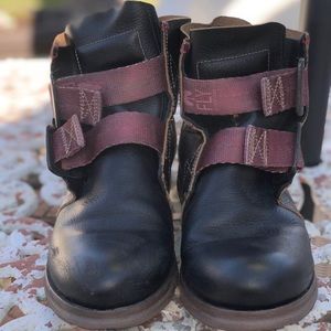 FLY LONDON ANKLE BOOTS